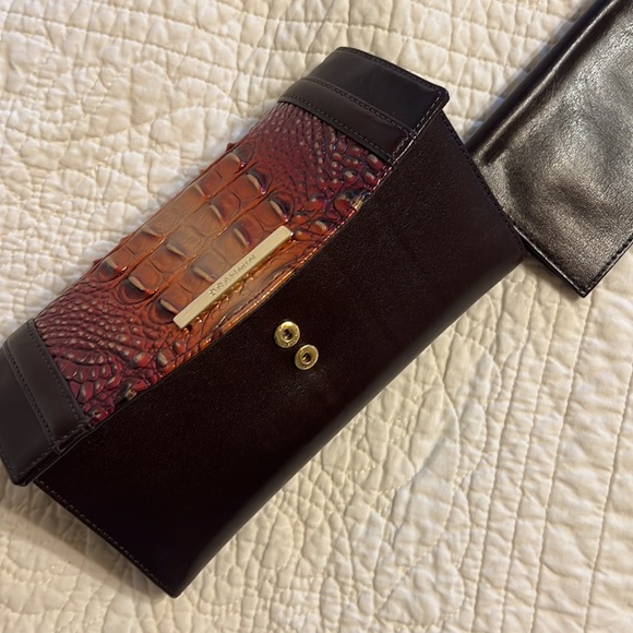 Brahmin checkbook NWOT - Picture 5 of 11